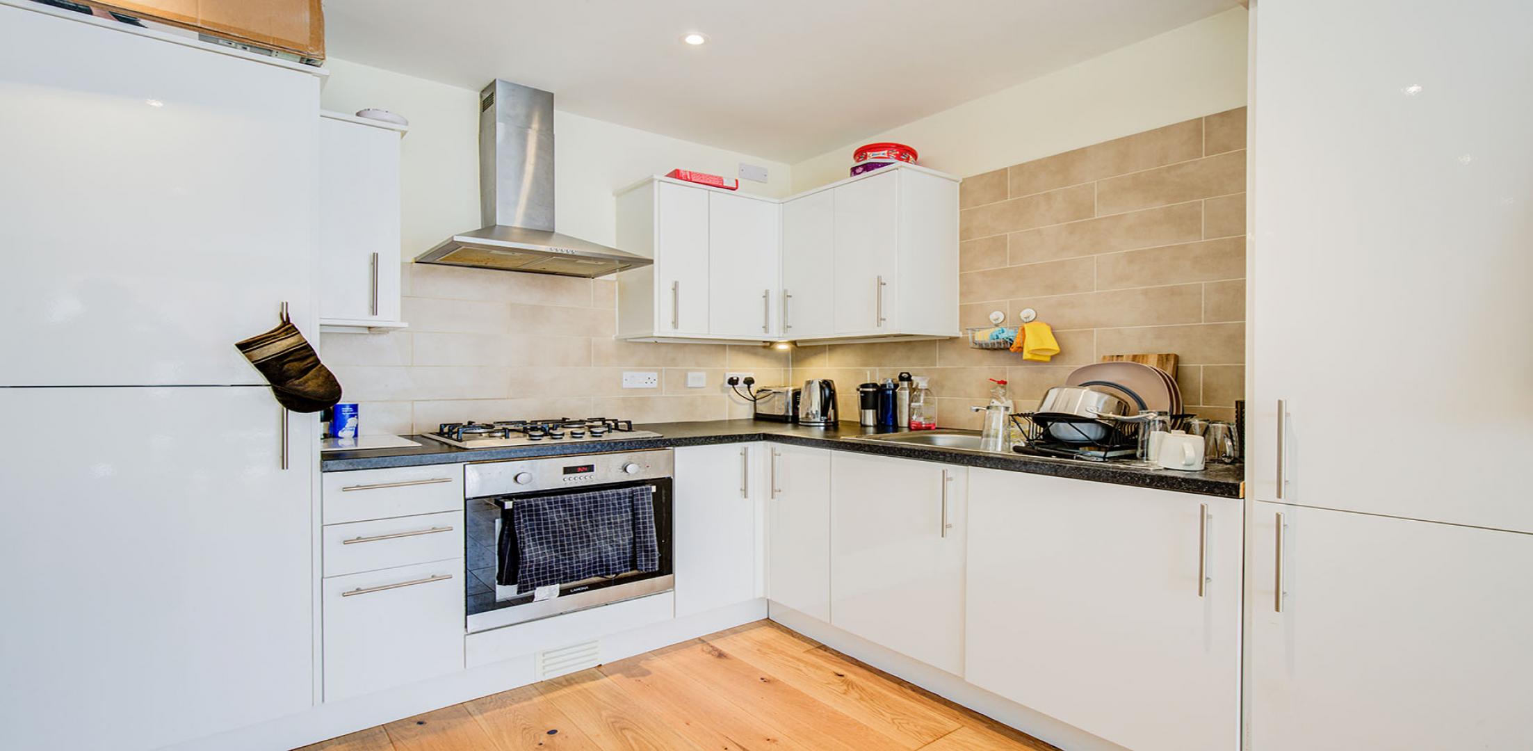 			1 Bedroom, 1 bath, 1 reception Bungalow			 Stanley Gardens, Willesden Green